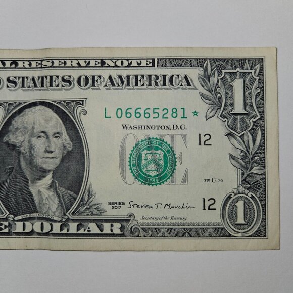 United States $1 Bill Star Note Series 2017 L06665281* (B217) - Picture 1 of 4